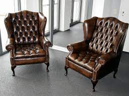 Welcome to the world of active sitting and a chair that just might change your life. Buckingham Classic Chair Ganz Geknopfter English Decorations