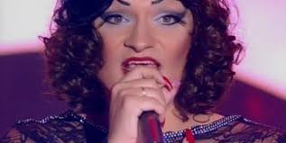 The Voice Brasil: apresentação da transformista Deena Love emociona jurados  e conquista a internet