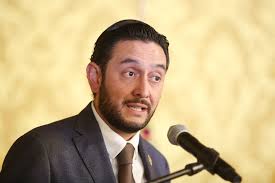 Daniel Legarda asume el Ministerio de la Producción