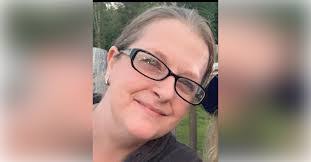 Amanda Lapage's Instagram, Twitter & Facebook