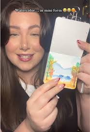 I am obsessed with this low maintenance and mess free mini watercolor ...