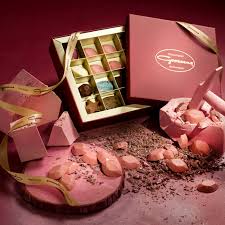 Comes with a choice of either two pieces of chocolate pralines or macaroons. 9 Last Minute Gift Ideas For Mother S Day Prestige Online Malaysia