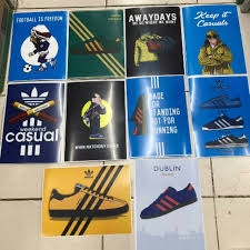 Hindari menggunakan lem yang bersifat keras seperti lem sepatu untuk menempel poster di dinding, biasanya lem jenis ini akan membuat dinding menjadi bergelembung, pecah dan berlubang saat poster di lepas. Shopee Indonesia Jual Beli Di Ponsel Dan Online