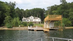 Waterfront properties is a real estate company that can help you find a prime location on lake gaston in virginia or. North Carolina Lake Gaston Vacation Rentals Henrico Nc Luxury Lakefront Vacation Rental Lake Gaston Cele Lake House Rentals Vacation Rental Lake Vacation