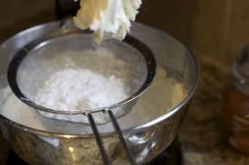 In a medium sized bowl, combine oil, egg, and sugar. Old Fashion Banana Cake Recipe With Cream Cheese Frosting