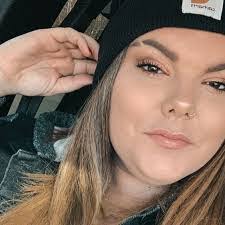 Jennifer Lopresti's Instagram, Twitter & Facebook