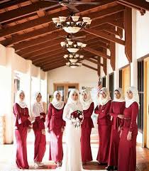 Alen lace kurung bridesmaid baju top blouse peplum nikah. 45 Bridesmaid Style Ideas Bridesmaid Style Bridesmaid Kebaya Dress
