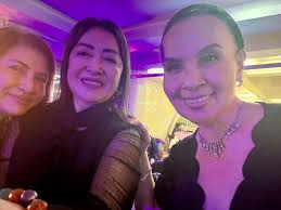 Last night celebrating the birthday of Giji Kocker with Laarni Enriquez,  Bebu Bulchand Rose Bautista, Lulu Boon Beano Jocie Arches Azenith Briones,  Jean Saburit, Cora Lopez etc. What a fun night ❤️😍