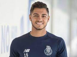 Full stack developer, ruby on rails, node, vue.js, angular and all the other good stuff. Portista On Twitter Rafa Soares Has Signed A Perm Deal With Vsc Porto Retain 50 Of Rights For Possible Future Buy Back Fcporto Somosporto Https T Co Bvkpihkqee