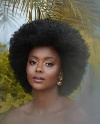 A linda atriz Eli Ferreira, mandando muito na novela Renascer.  #fotogutocosta Beleza @tittovidal @eliferreira #renascer #atrizes #novelas  #tvglobo