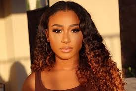 Noelle Robinson's Instagram, Twitter & Facebook