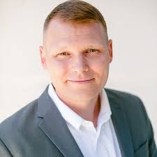 Robert Kaderavek Email & Phone Number