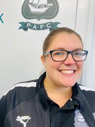 Gemma Cross (@cgemma18)