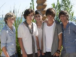 5 out of 5 stars. One Direction Surprise Fans With First Social Media Post In Four Years The Independent The Independent