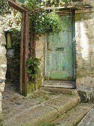cote cour cote jardin old doors green door unique doors