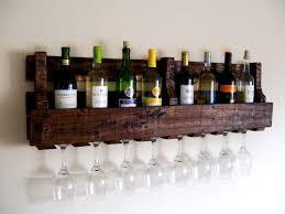This is how to build a wine rack out of pallet wood. 22 Country Style Diy Projects From Reclaimed Wood