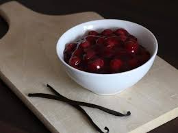 Rote Grutze Mit Kirschen Kirschgrutze Kirschkompott Rezept Kirschkompott Kirschen Lebensmittel Essen