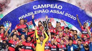 Com 60 centímetros de altura, 45 cm de largura e 40 cm de profundidade. Confira A Festa Do Flamengo Com A Taca Do Campeonato Brasileiro 2020 Lance