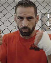 mattythejedifloyd predicts an absolute ambush Saturday 😳 #BKFC81