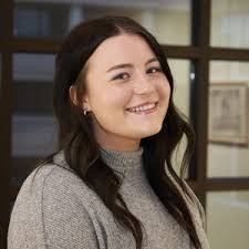 Brenda Halverson's Instagram, Twitter & Facebook