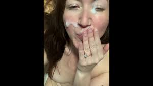 TINDER DATE GAVE ME a MASSIVE HOT FACIAL - Pornhub.com