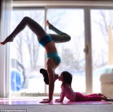 Move Over Hilaria Baldwin There S A New Yoga Mom In Town Impressive Yoga Poses Yoga Mom Yoga Poses