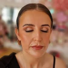 Kaeleigh Baister Makeup Artistry