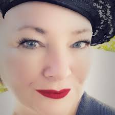 Katie McElroy (@poshmarkkatie) • Instagram photos and videos