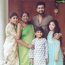 Actor Arun Vijay 2018 Family Picture Collections Gethu Cinema Picture Collection Actors Celebrities