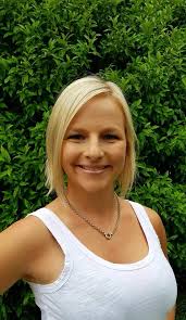 Massive congratulations to Lisa Wright who has been selected as the New  Zealand Diving Judge for the 2018 Commonwealth Games in the Gold Coast,  Australia. 👍🏽 Lisa has been doing a fantastic