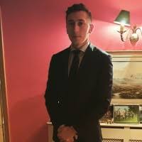 50+ perfiles de «Shickell»