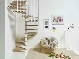 Installer un escalier en colimaçon. Escalier En Colimacon Quel Prix Pour Quelle Finition Femme Actuelle Le Mag