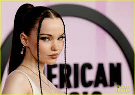 New Artist of the Year Nominee Dove Cameron Shows Off Her Nail Art at  American Music Awards 2022: Photo 4859534