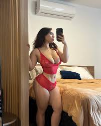 Como me queda el rojo ? 🌹
