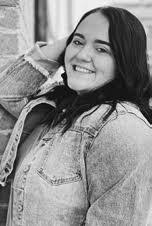 Alicia Schram's Instagram, Twitter & Facebook