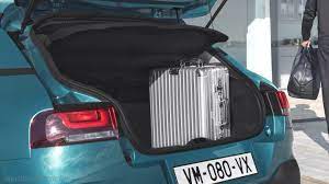 O citroën c4 cactus, regressa às das berlinas compactas com equipado com as suspensões progressive hydraulic cushions™ e os assentos advanced comfort, o c4 cactus é a berlina ultra confortável que transformou o mercado no primeiro trimestre 2018. Medidas Citroen C4 Cactus Maletero Fotos Y Dimensiones