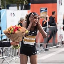 Jun 10, 2021 · sifan hassan reacts to her 1500m win (getty images). Zo Viert Sifan Hassan Haar Record En Beertje Is Een Power Poes Foto Ed Nl