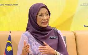 Explore tweets of dr adham baba @dradhambaba on twitter. A Day After Denial Moe Confirms Adham S Wife Is New Dg Malaysia The Vibes