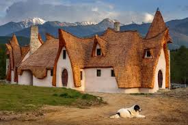 Cine nu a auzit de castelul de lut valea zânelor? Castelul De Lut Valea Zanelor Din Sibiu Planiada