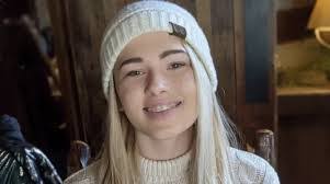 Lily Warren's Instagram, Twitter & Facebook