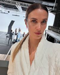 OLGA A (@olga_antonik__) · Paris