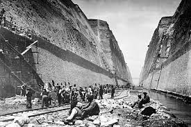 Вид на Коринфский канал