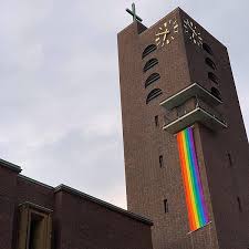 Mai, hatte das seelsorgeteam sie vor der pfarrkirche st. Katholische Kirche Zeigt Flagge Zum Csd Bild Des Tages 19 08 2020 Queer De