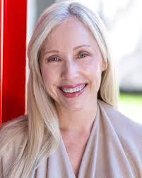 Maureen Donohue's Instagram, Twitter & Facebook