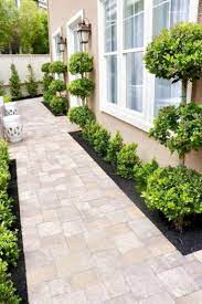 30 Beautiful Small Garden Design For Small Backyard Ideas Gardening Gardendesign Gardeni Small Garden Design Landscape Design Front Yard Landscaping Design