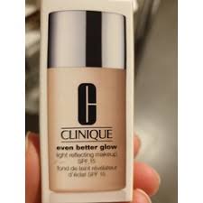 Hyaluronic acid, salicylic acid and vitamin c. Clinique Foundation Even Better Glow Light Reflecting Makeup Spf 15 Farbe Neutral Cn 52 12ml 20714880118 Codecheck Info