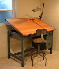 358056a32385a98136f240e6d672f572 Drafting Desk Drafting Tables Jpg 559 648 Design De Moveis Mobiliario Industrial Moveis Feitos De Caixotes