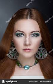 Fille aux cheveux orange — Photo de stock par ©OlgaOsa