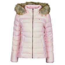 Elle présente une ouverture zippée intégrale sur le devant du vêtement ainsi que deux poches zippées sur le bas du vêtement et une à la poitrine. Doudoune Femme Rose Livraison Gratuite Spartoo