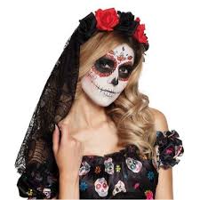 Beau maquillage halloween maquillage tête de mort maquillage mexicain maquillage et costume d'halloween maquillage de fete déguisement mexicain femme deguisement mexicain costume. Maquillage Halloween Des Idees Pour Les Enfants Et Adultes